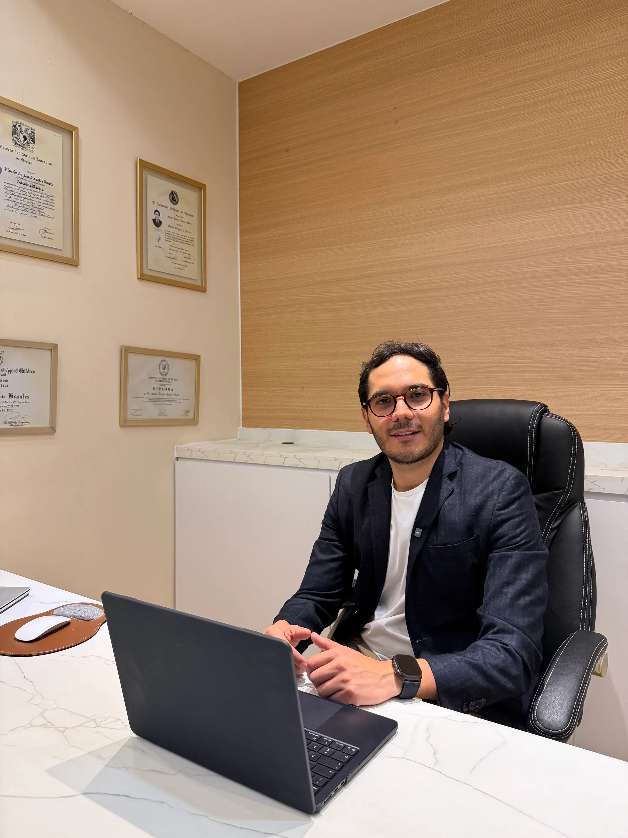 Dr. Juan Pablo Alonso del Toro especialista en Neurocirugía en CDMX